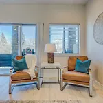 4Br Urban Rooftop Patio With Views