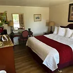 Rainbow Lodge And Inn