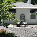 Ivywild Boutique Cottage