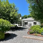 Ivywild Boutique Cottage