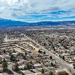 4Bd Family Home Heart Of Cos Lrg Backyard And Gameroom