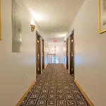 Super 8 By Wyndham Colorado Springs/Chestnut Street