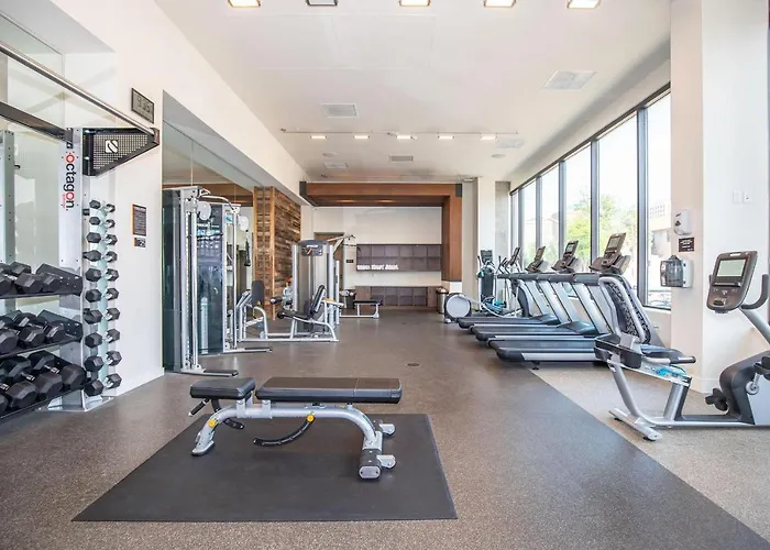 Colorado Springs Luxurious Unit With Mountain View