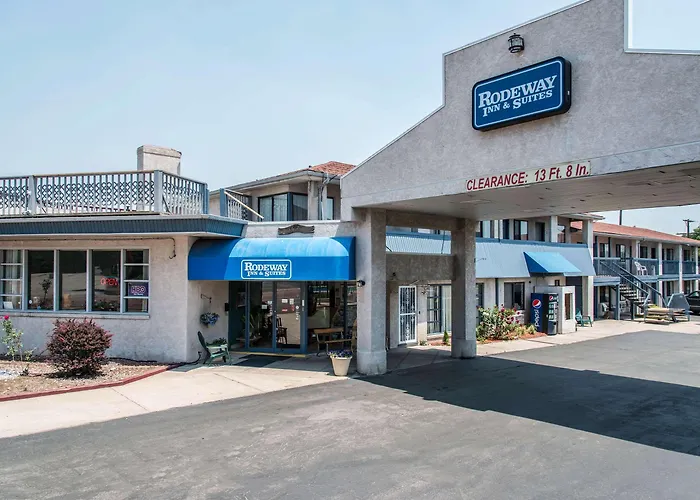 Rodeway Inn & Suites