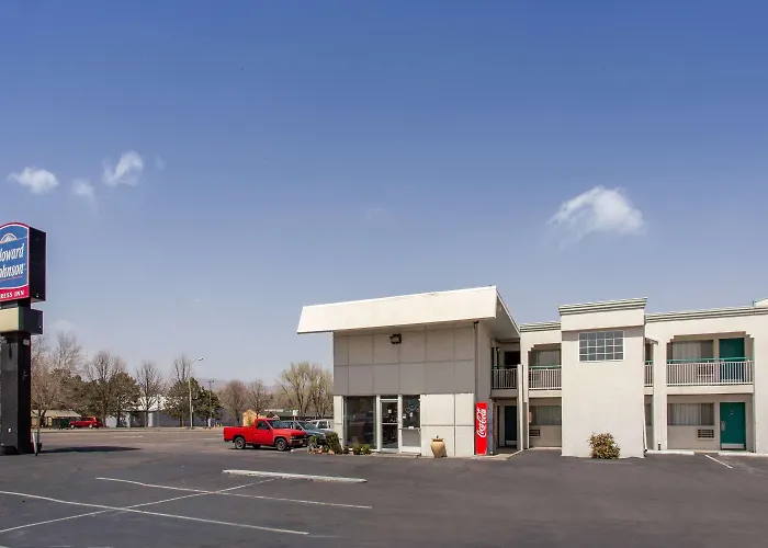 Howard Johnson By Wyndham Colorado Springs