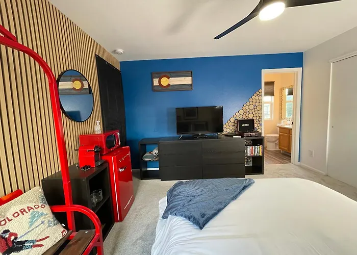 Colorado Room W Private Entrance Deck And Hot Tub