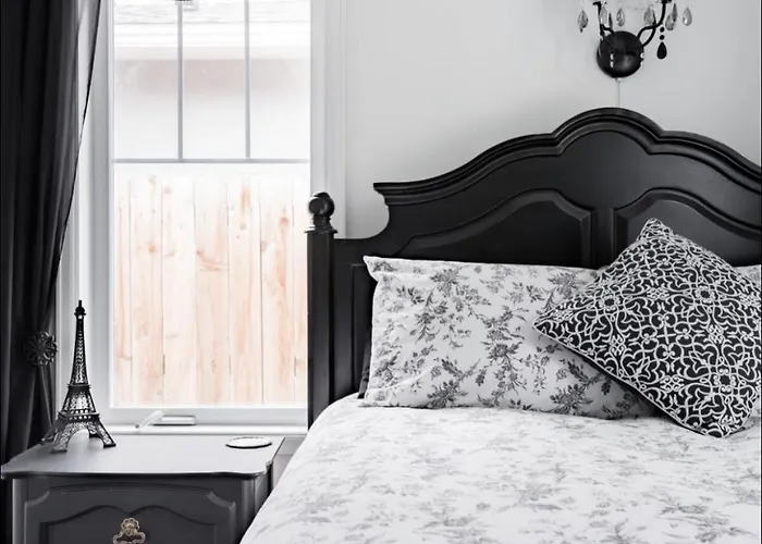 Ivywild Boutique Cottage