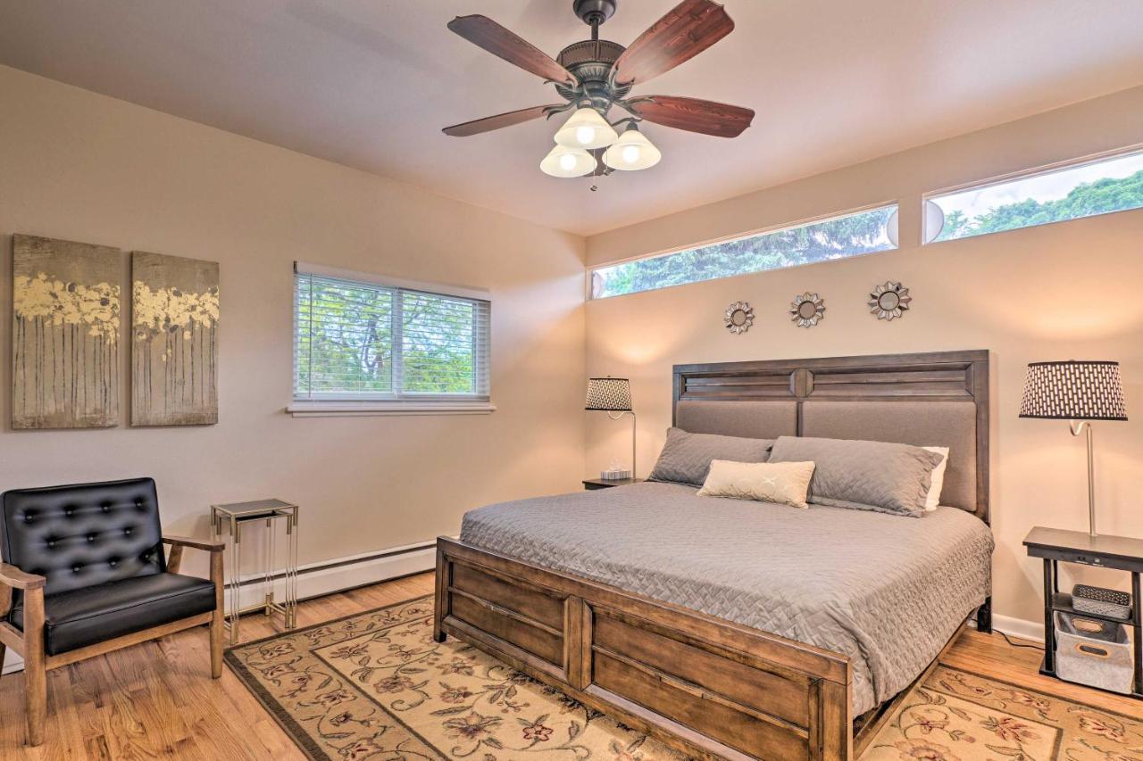 Pet-friendly Co Springs With Koi Pond And Patio