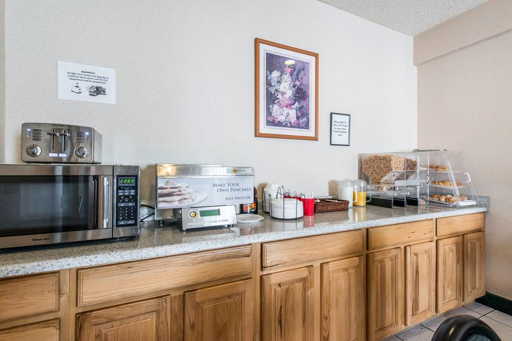 Econo Airport/colorado Springs Hotel 2*