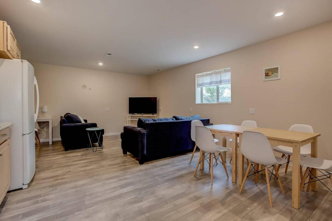 Apartment Bright & Private 2-bedroom 1100-sqft Cos *