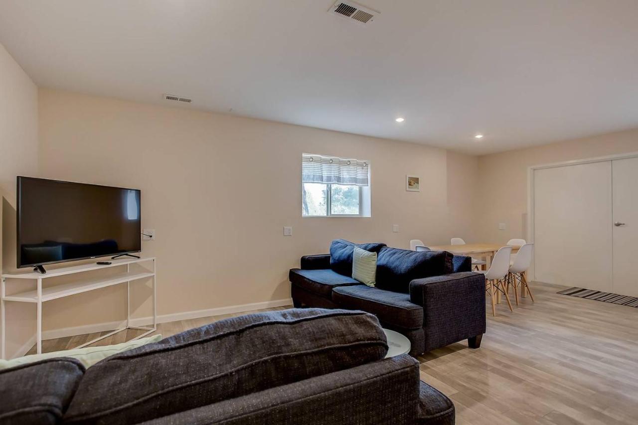 Bright & Private 2-bedroom 1100-sqft Cos