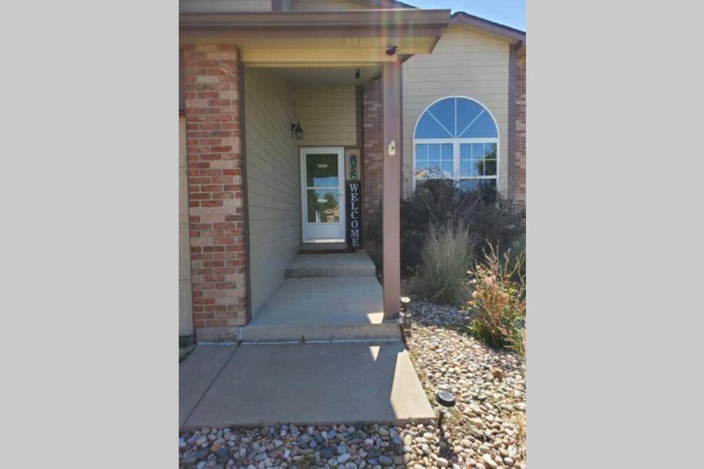 Villa 2 Master Suites/3 King Beds/4 Bath/mins To Airport Colorado Springs