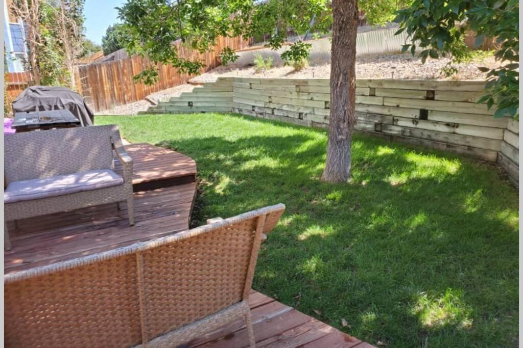 2 Master Suites/3 King Beds/4 Bath/mins To Airport Colorado Springs
