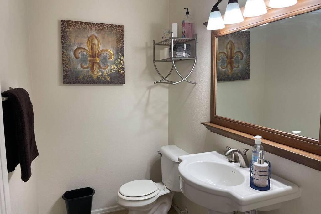 Villa 2 Master Suites/3 King Beds/4 Bath/mins To Airport