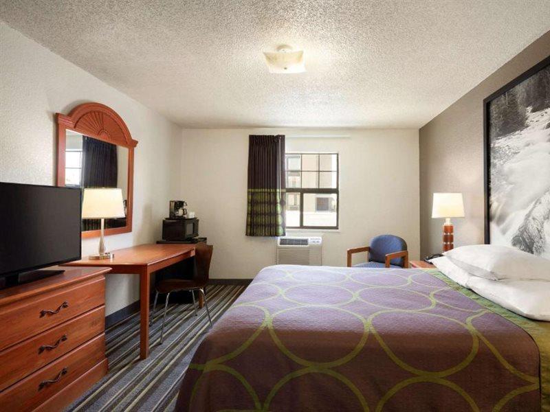 Hotel Super 8 By Wyndham Colorado Springs/afa Area