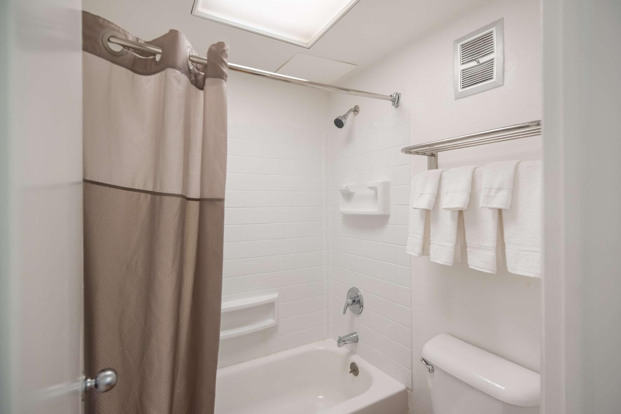 6-colorado Springs, Co - Air Force Academy Hotel 2*