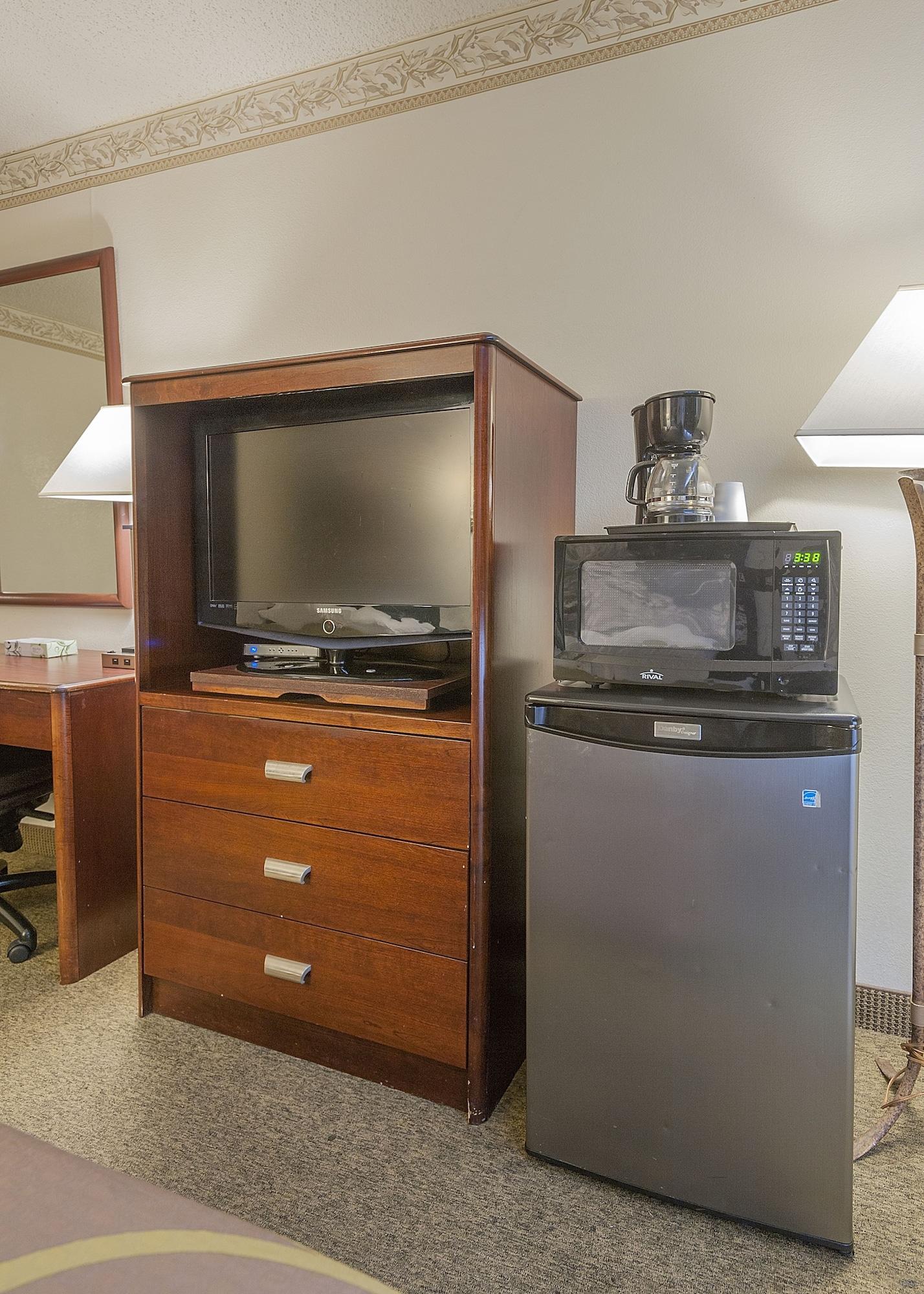 Super 8 By Wyndham Colorado Springs/chestnut Street