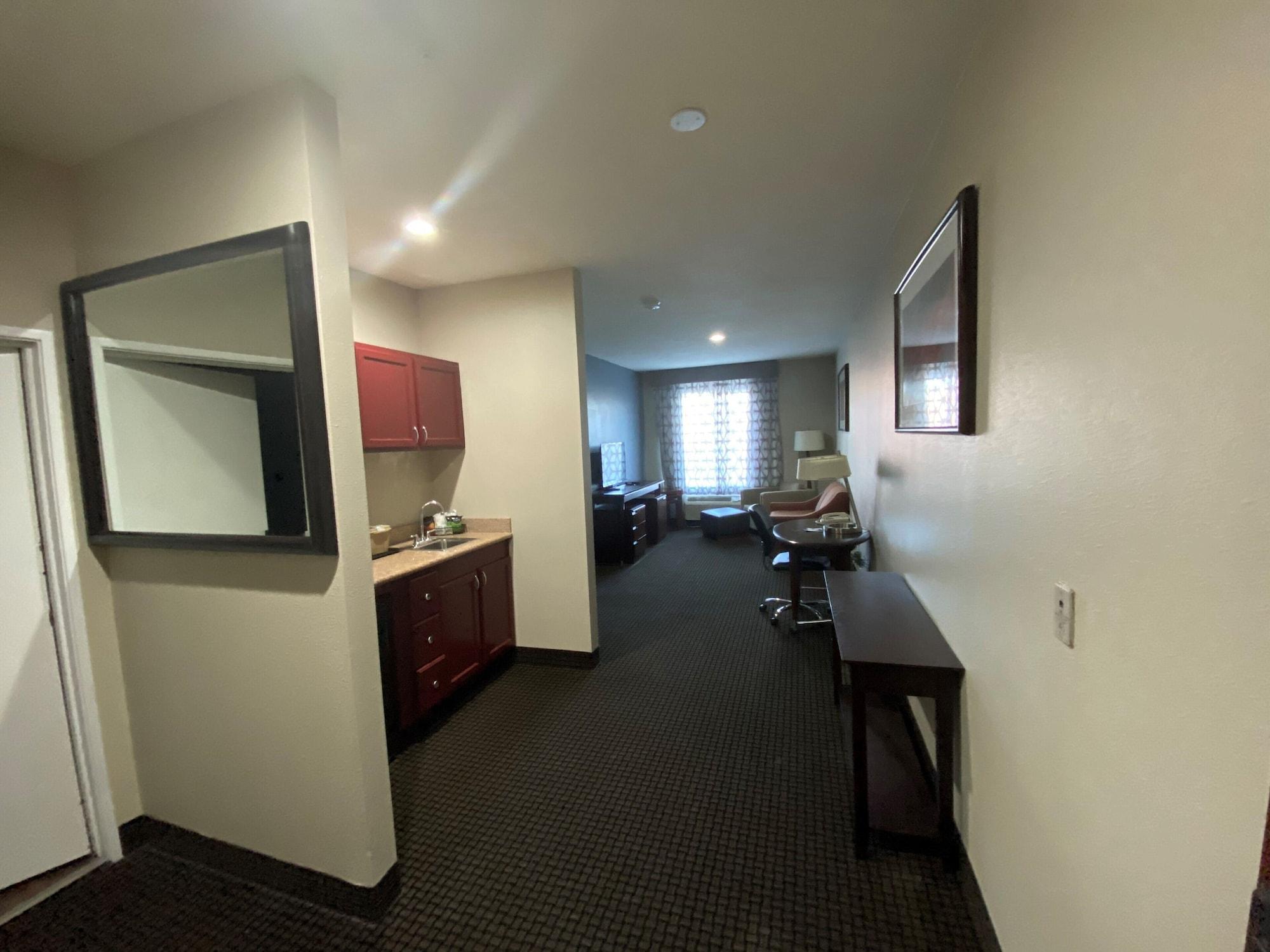Hotel Baymont By Wyndham 3*