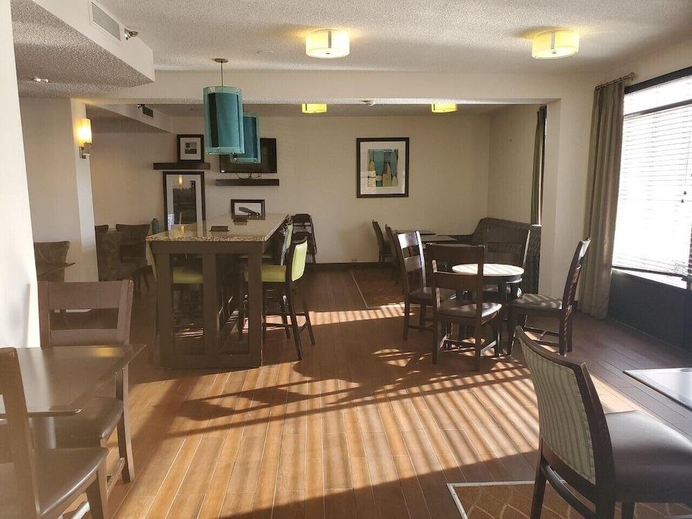 Spark By Hilton I 25 Colorado Springs