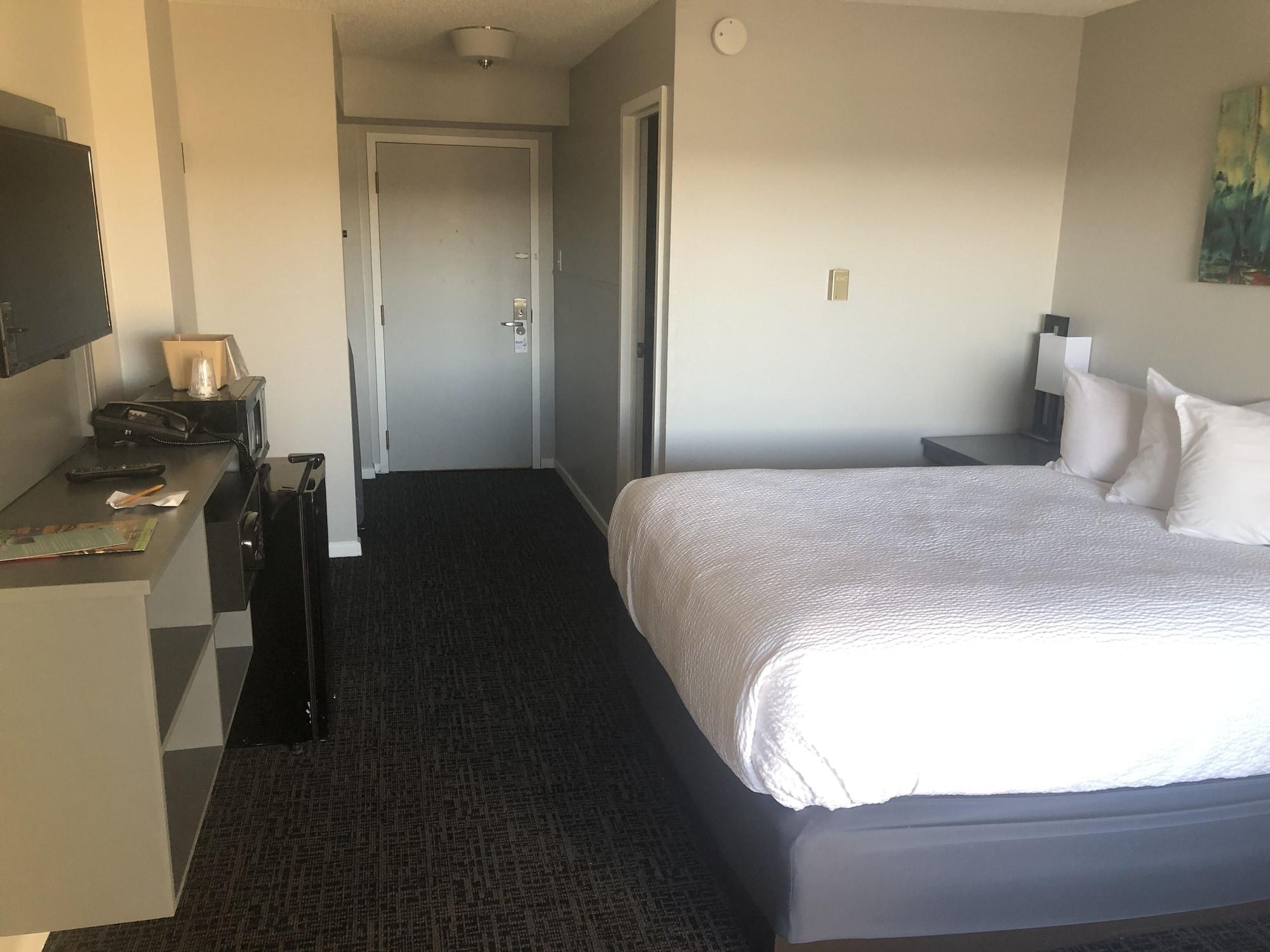 Hotel Satellite Colorado Springs