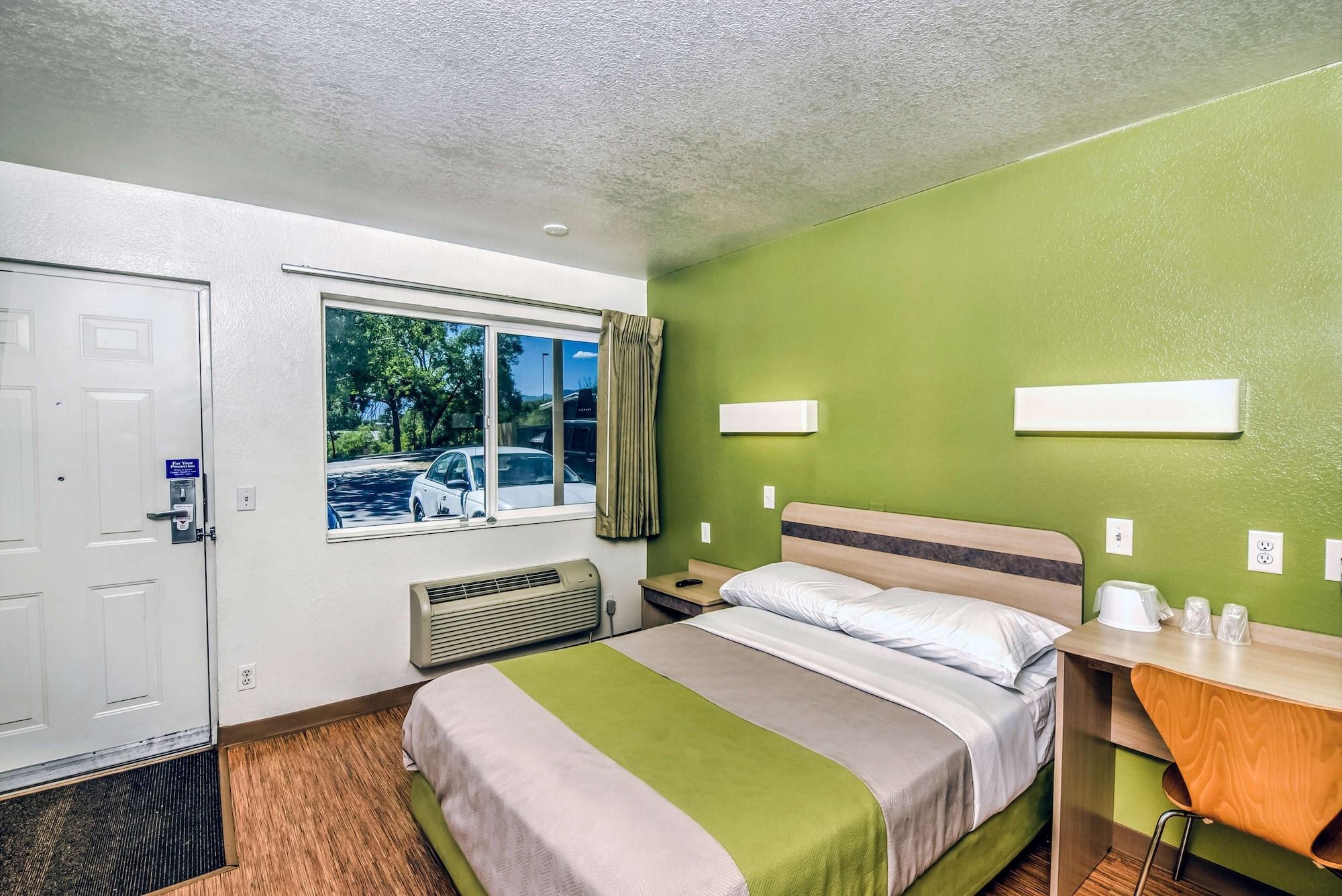 Inn Park By Radisson, 2*