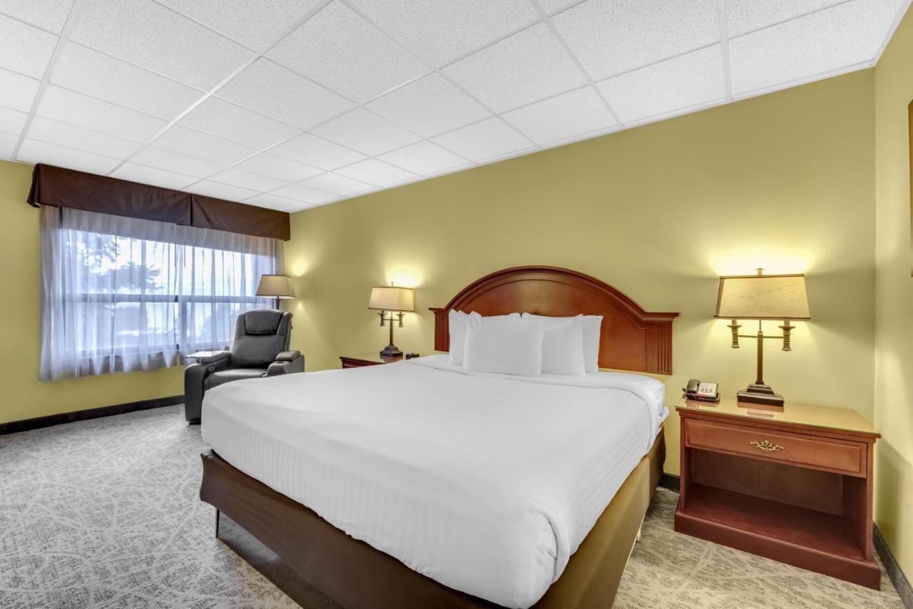 The Academy Hotel Colorado Springs