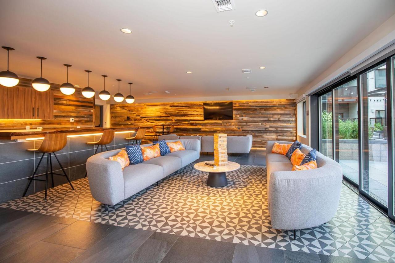 Apartment Luxurious Unit With Mountain View *