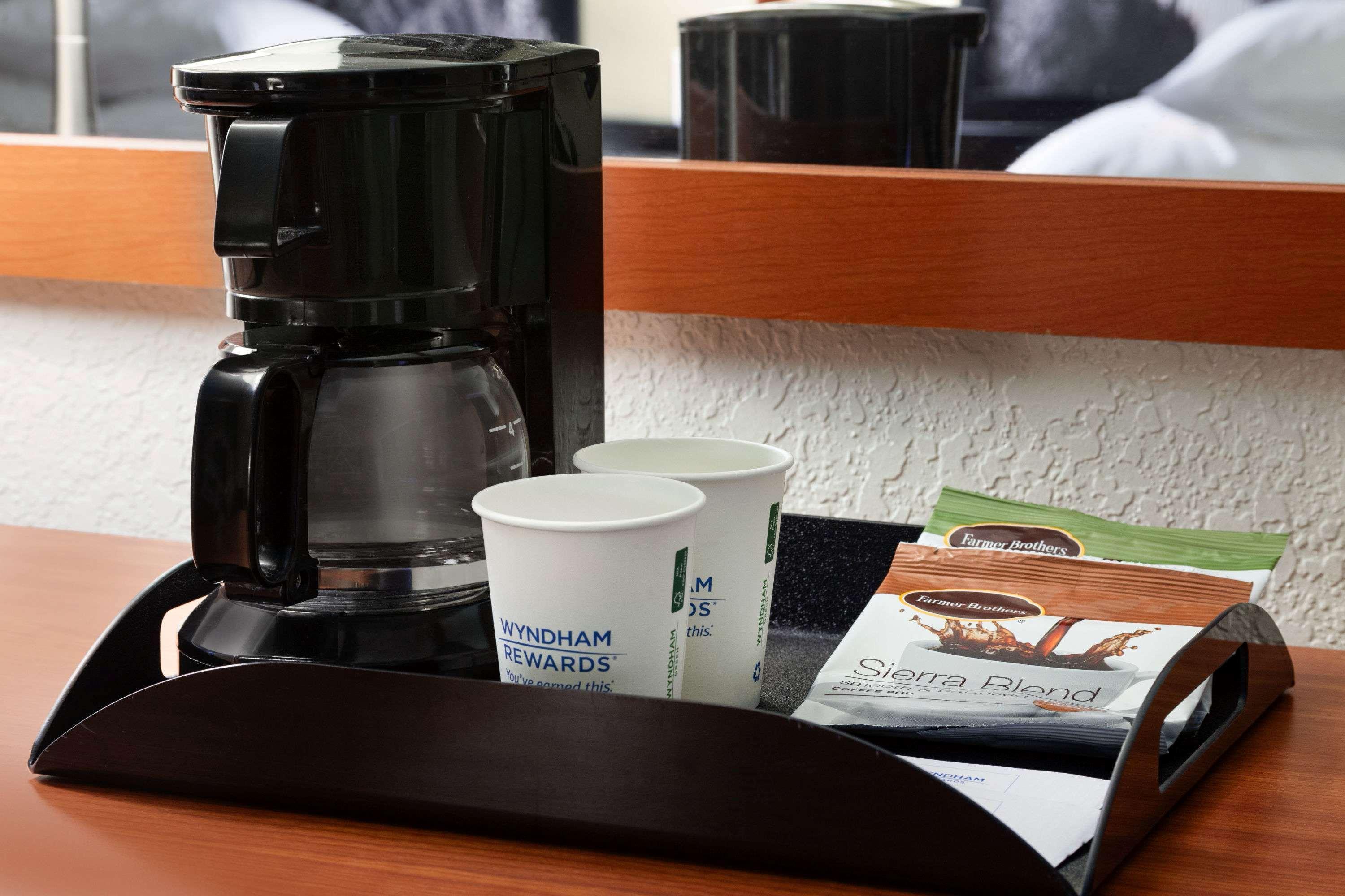 Hotel Super 8 By Wyndham Colorado Springs/afa Area Colorado Springs