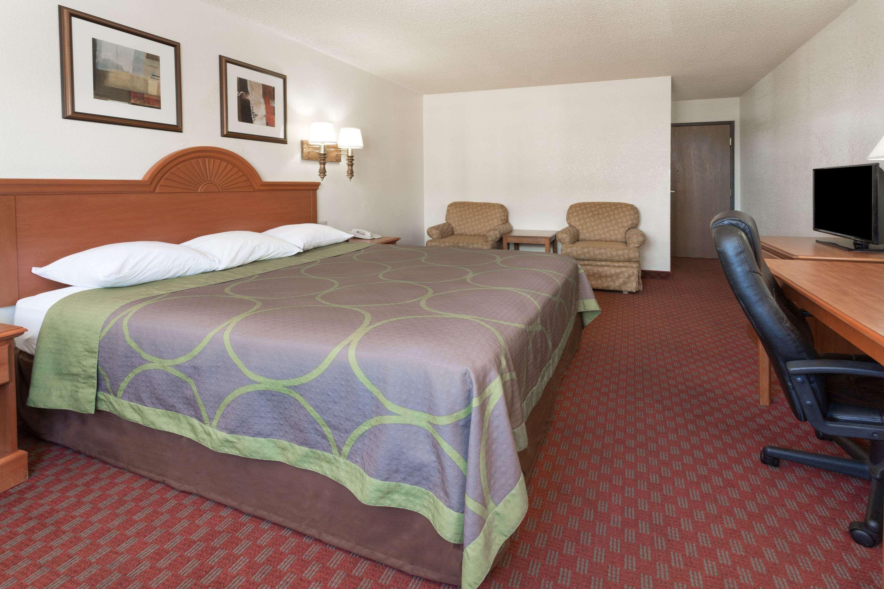 Super 8 By Wyndham Colorado Springs/afa Area 2* Colorado Springs