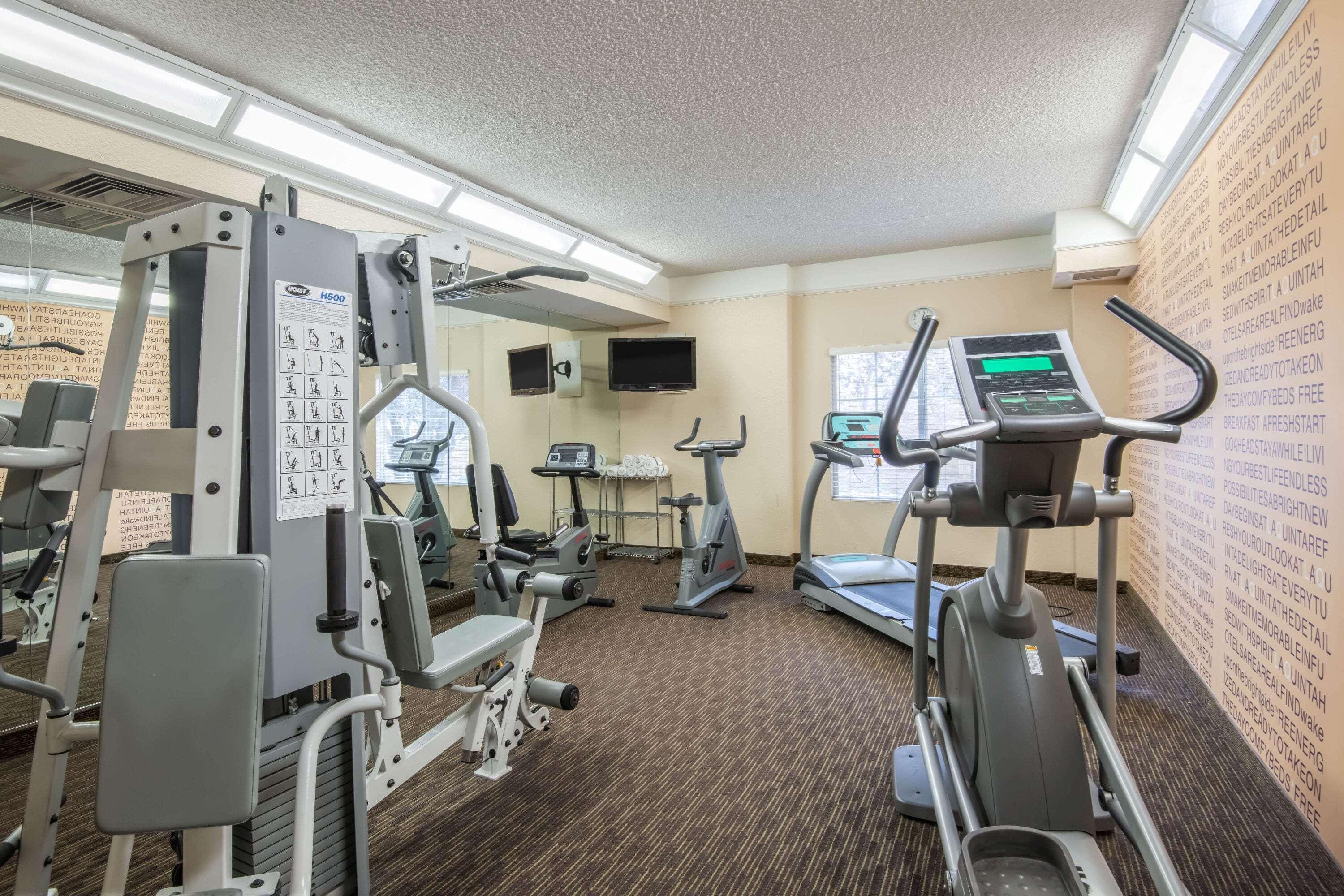 Hotel La Quinta By Wyndham South Airport 3*
