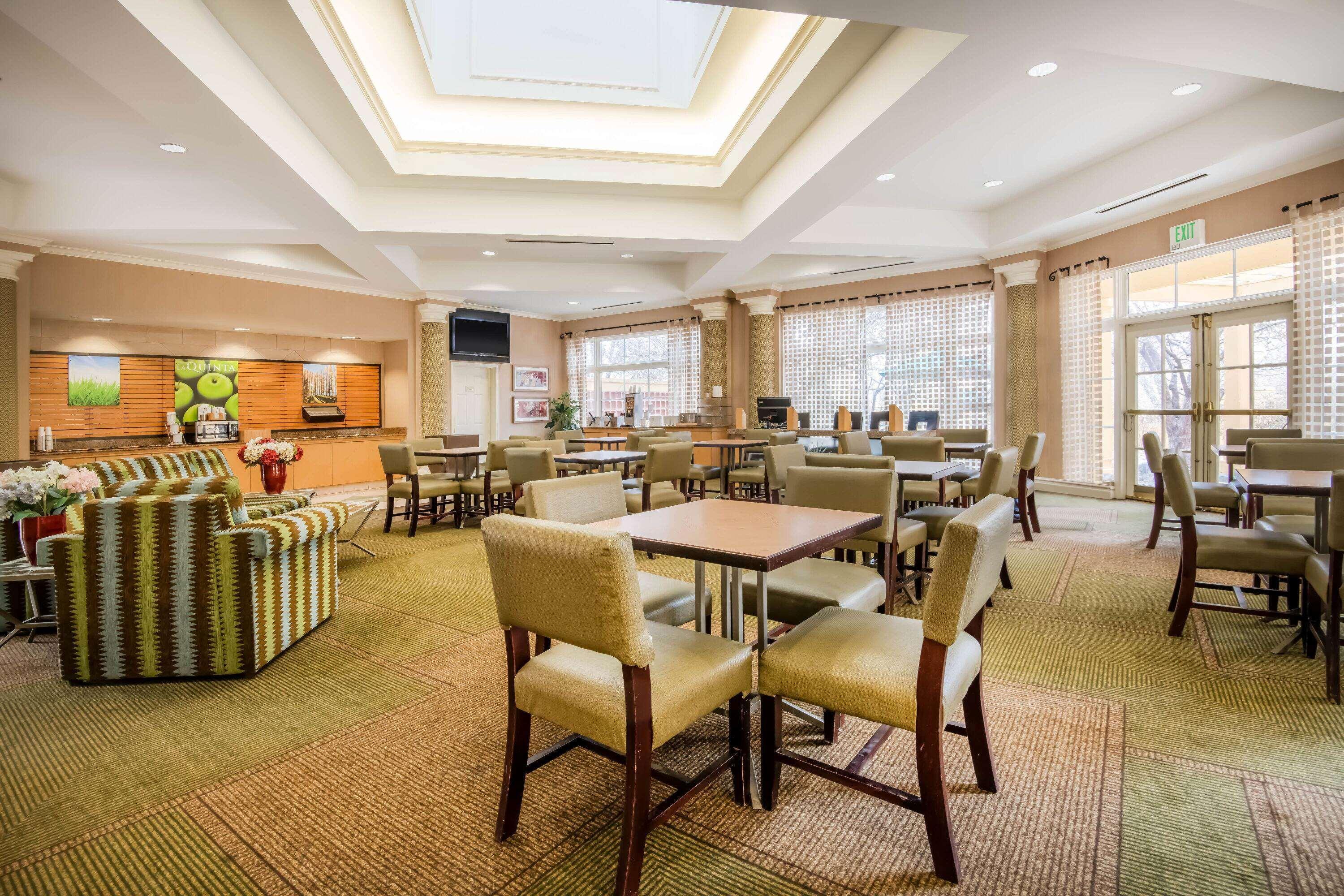 La Quinta By Wyndham South Airport