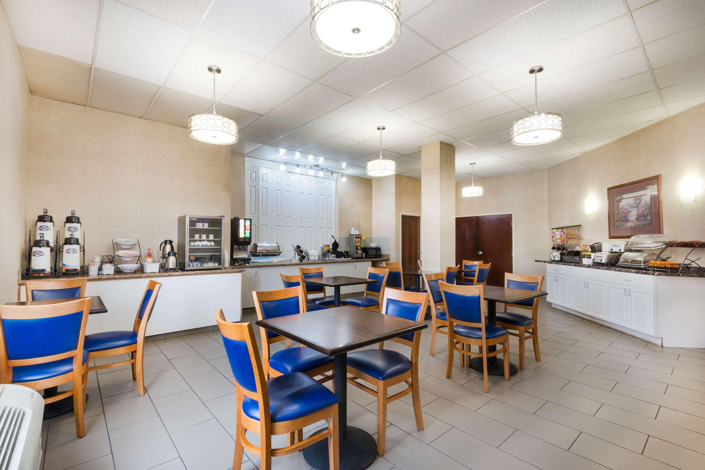 Hotel Baymont By Wyndham