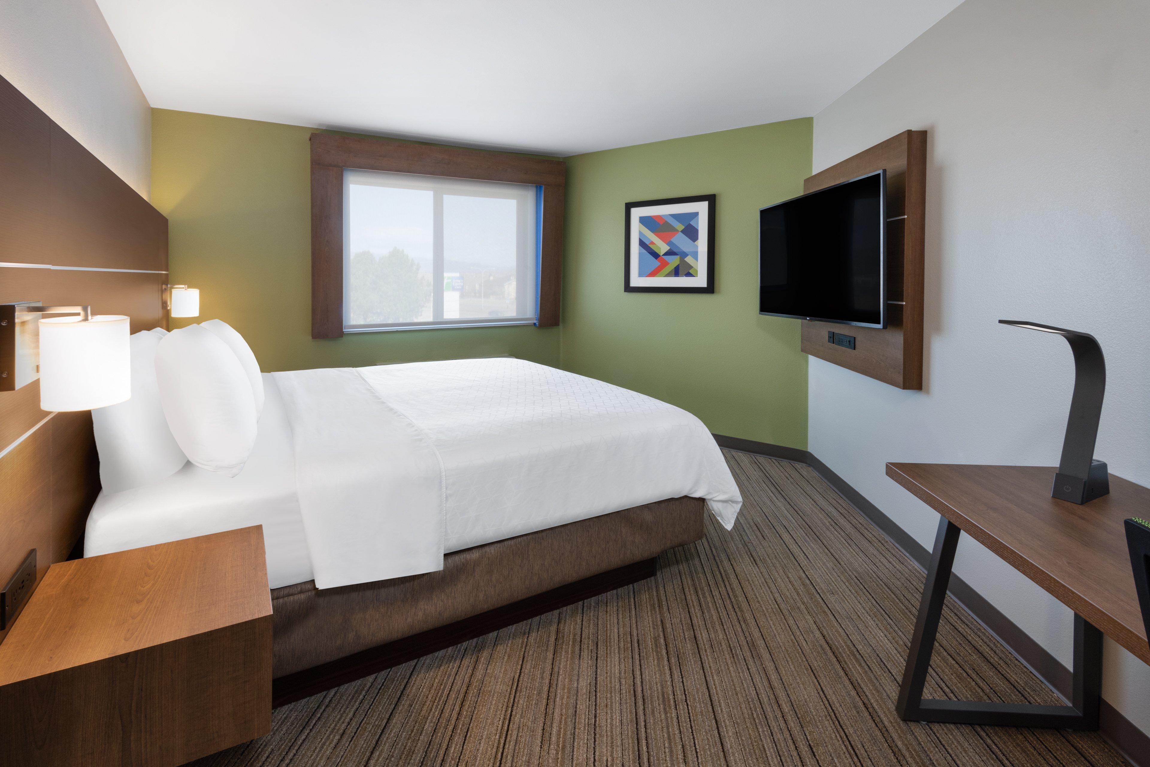 Express & Colorado Springs-airport By Ihg Hotel