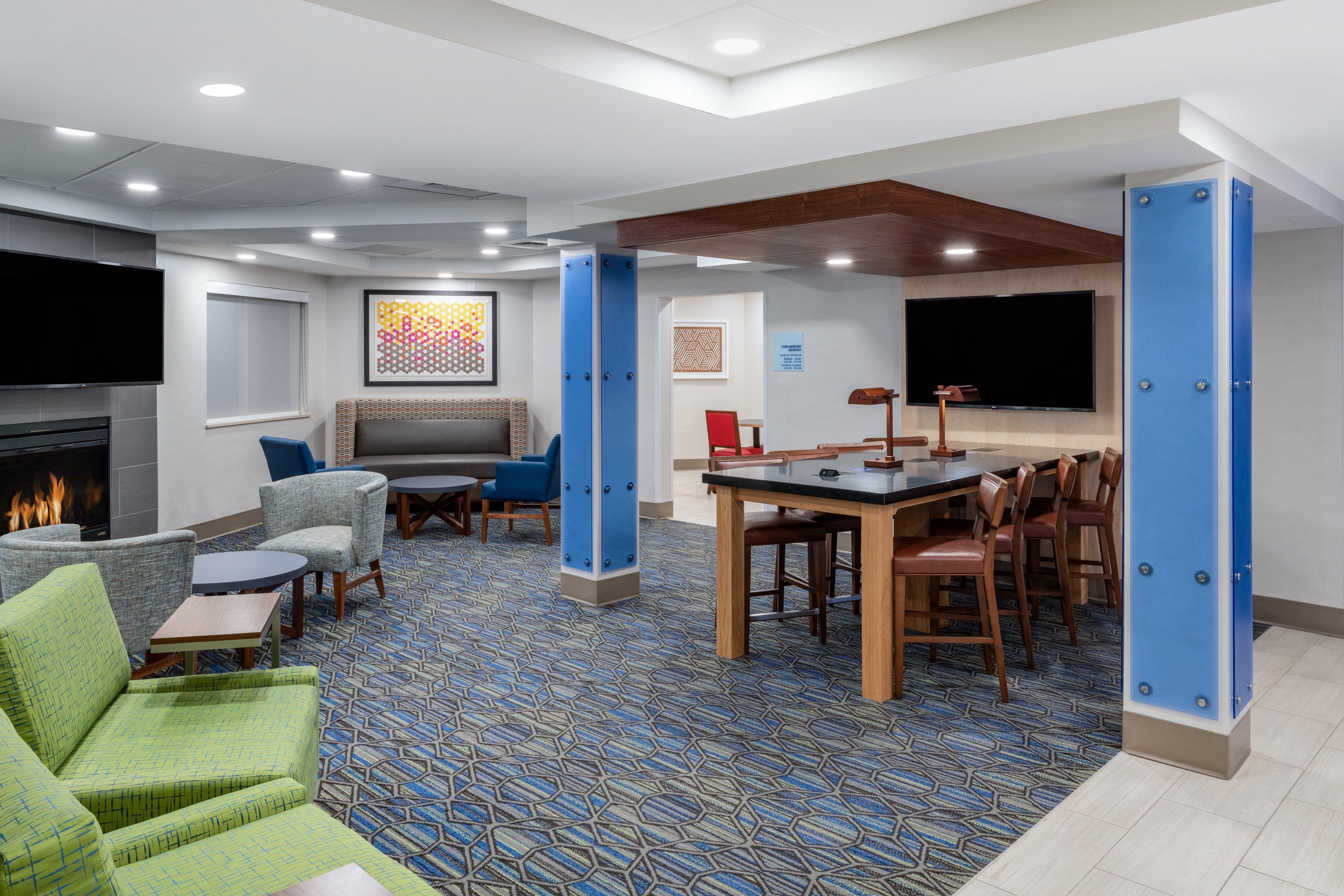 Express & Colorado Springs-airport By Ihg Hotel