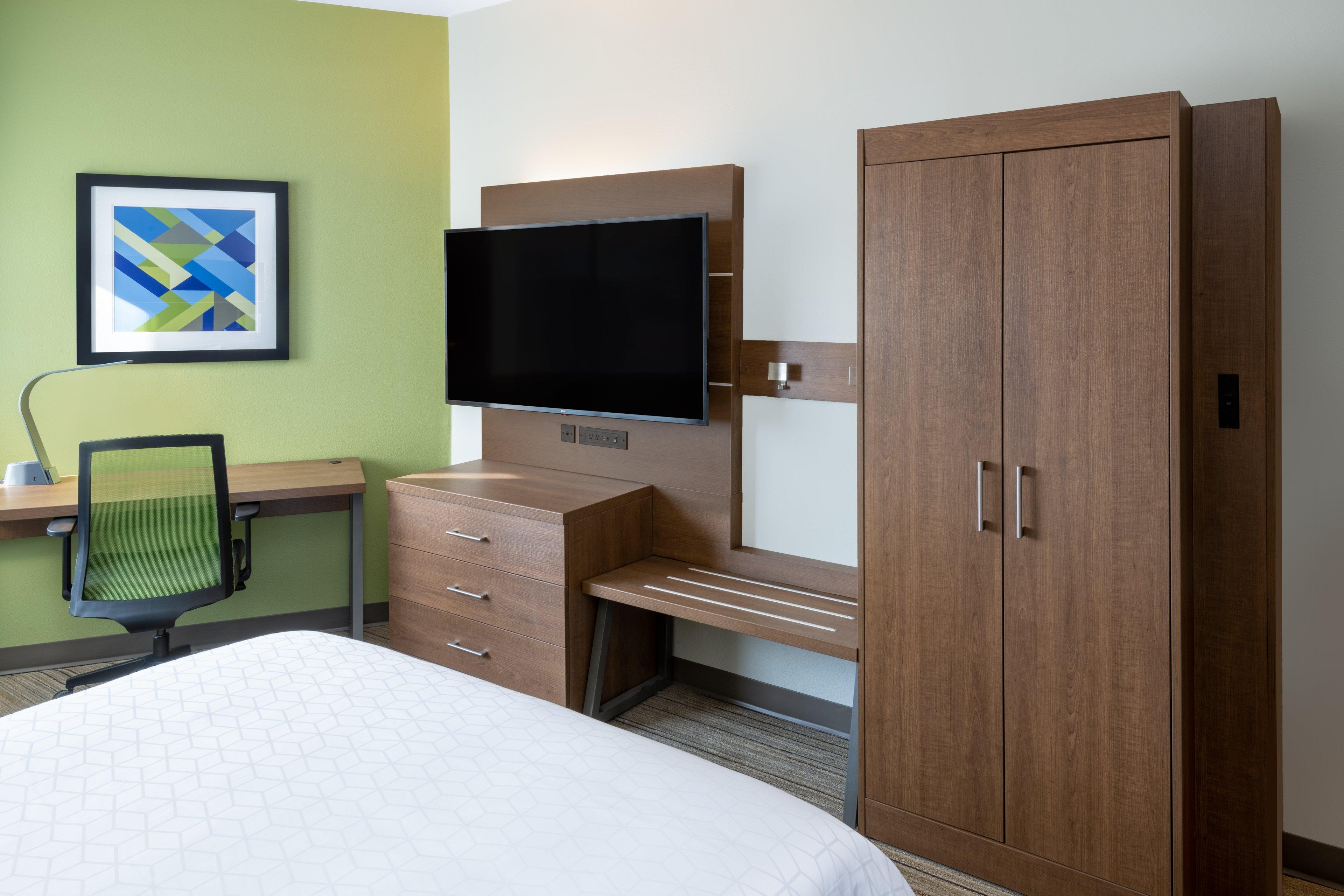 Express & Colorado Springs-airport By Ihg Hotel Colorado Springs