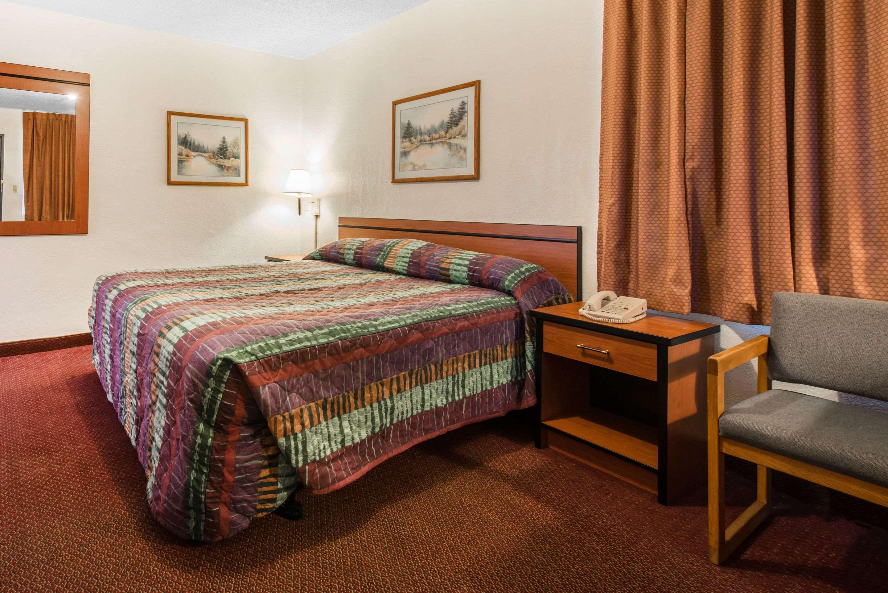 Hotel Rodeway & 2*
