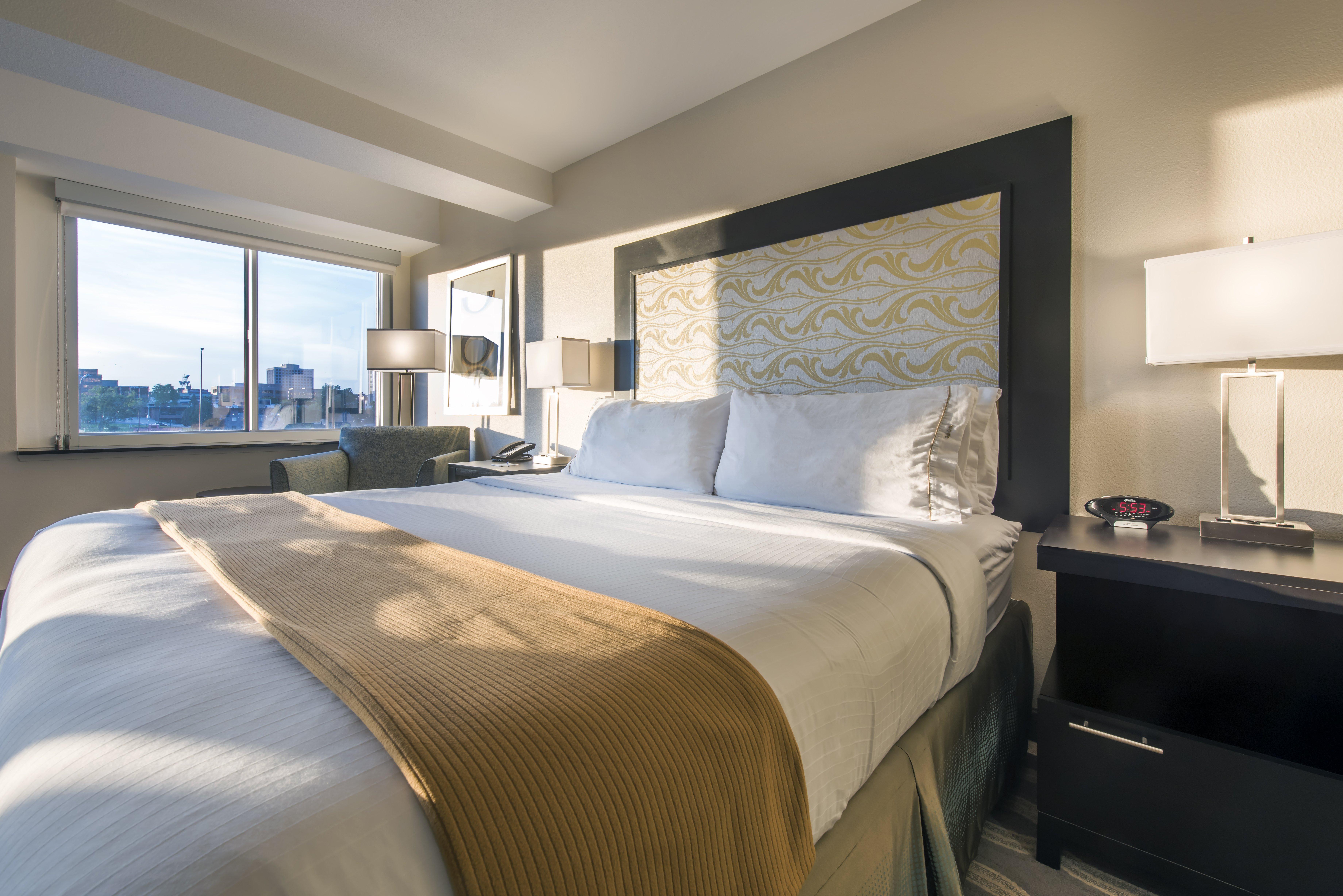 Express & By Ihg Hotel