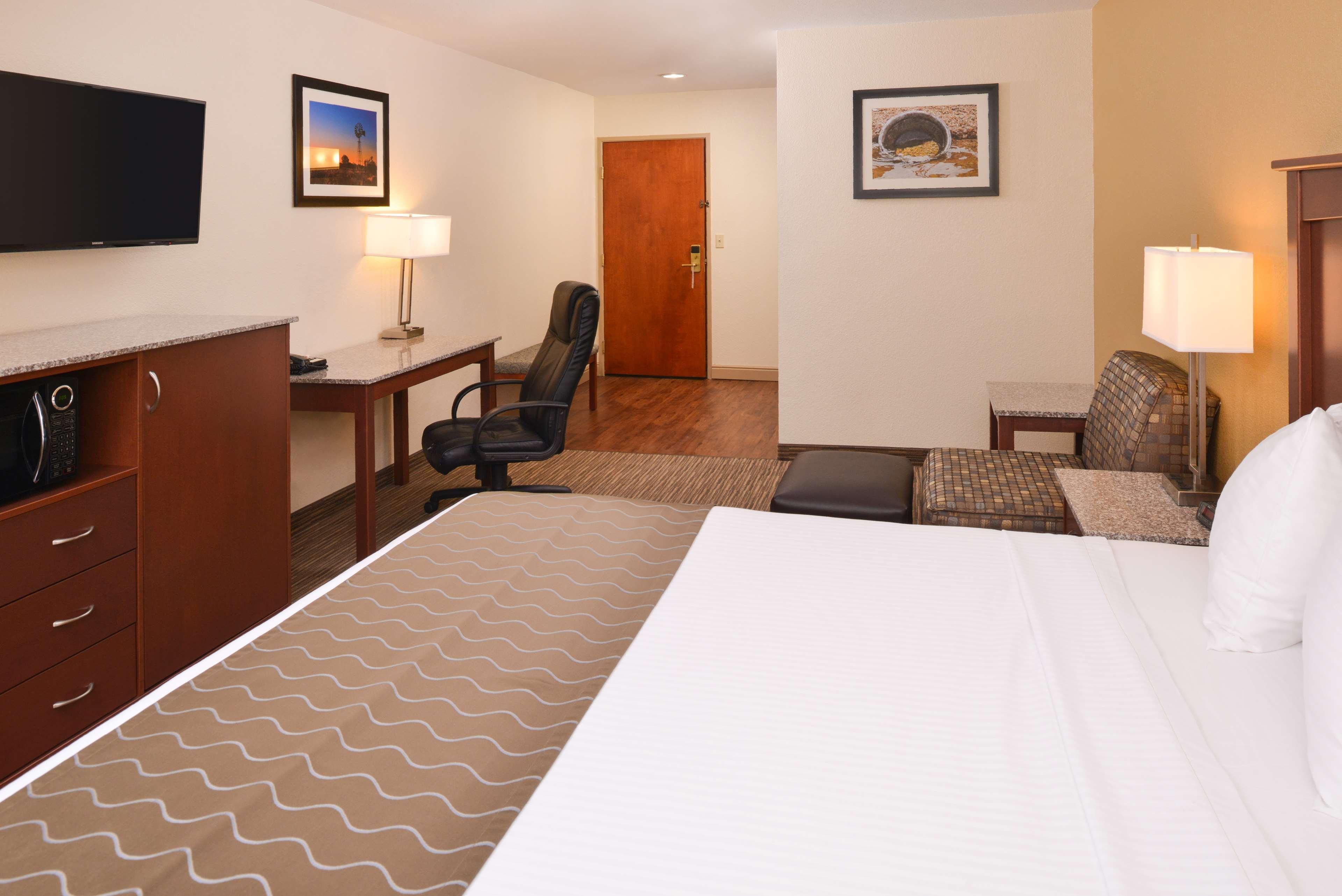 Hotel Western Executive & Colorado Springs