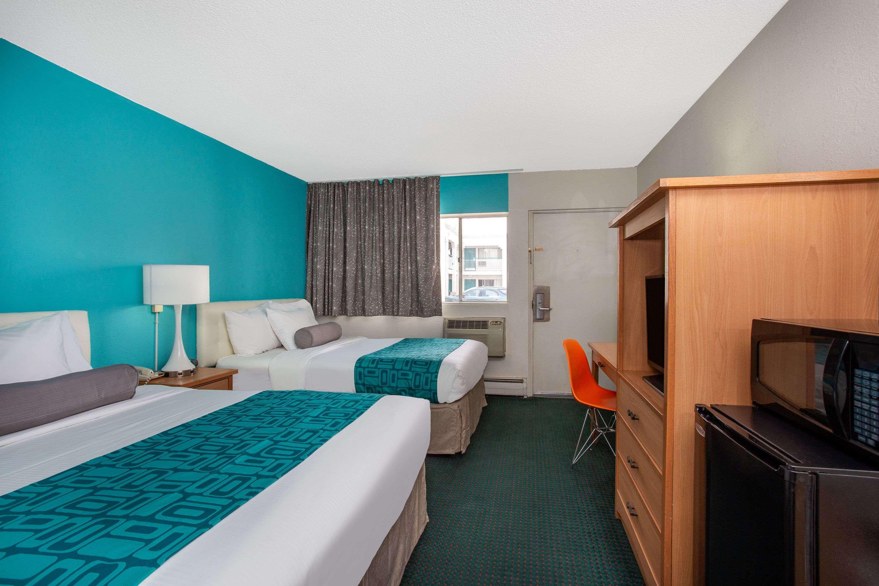 Howard Johnson By Wyndham * Colorado Springs
