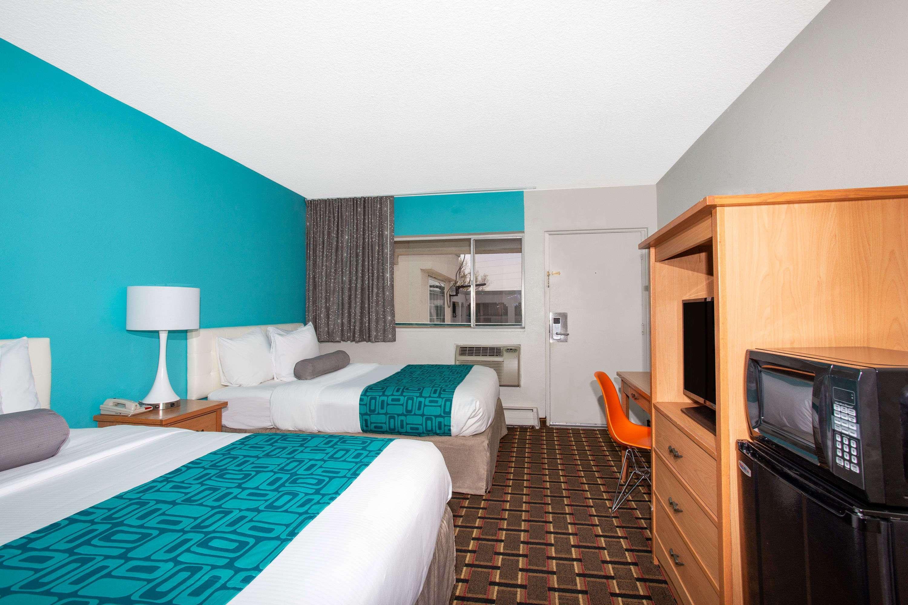 Howard Johnson By Wyndham *