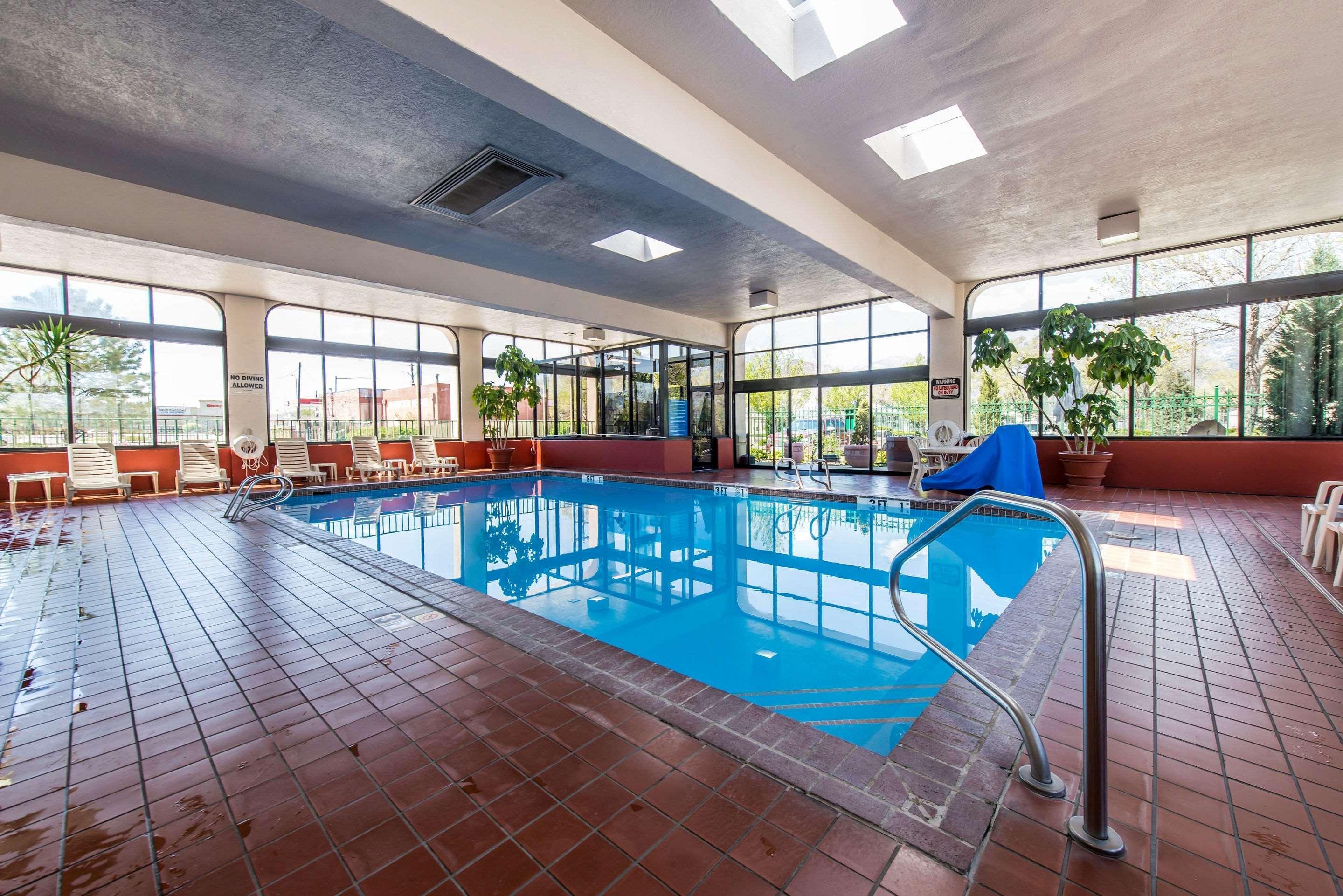 Quality South 3* Colorado Springs