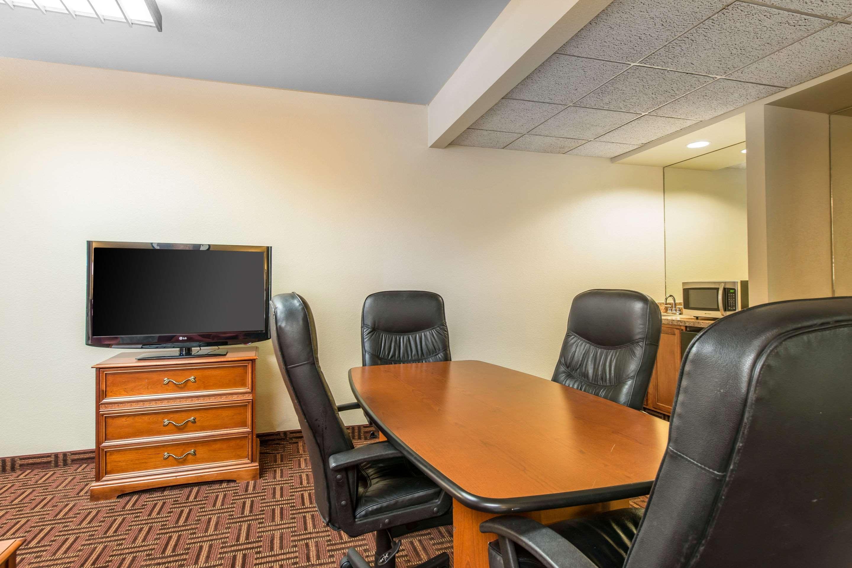 Inn Quality South Colorado Springs