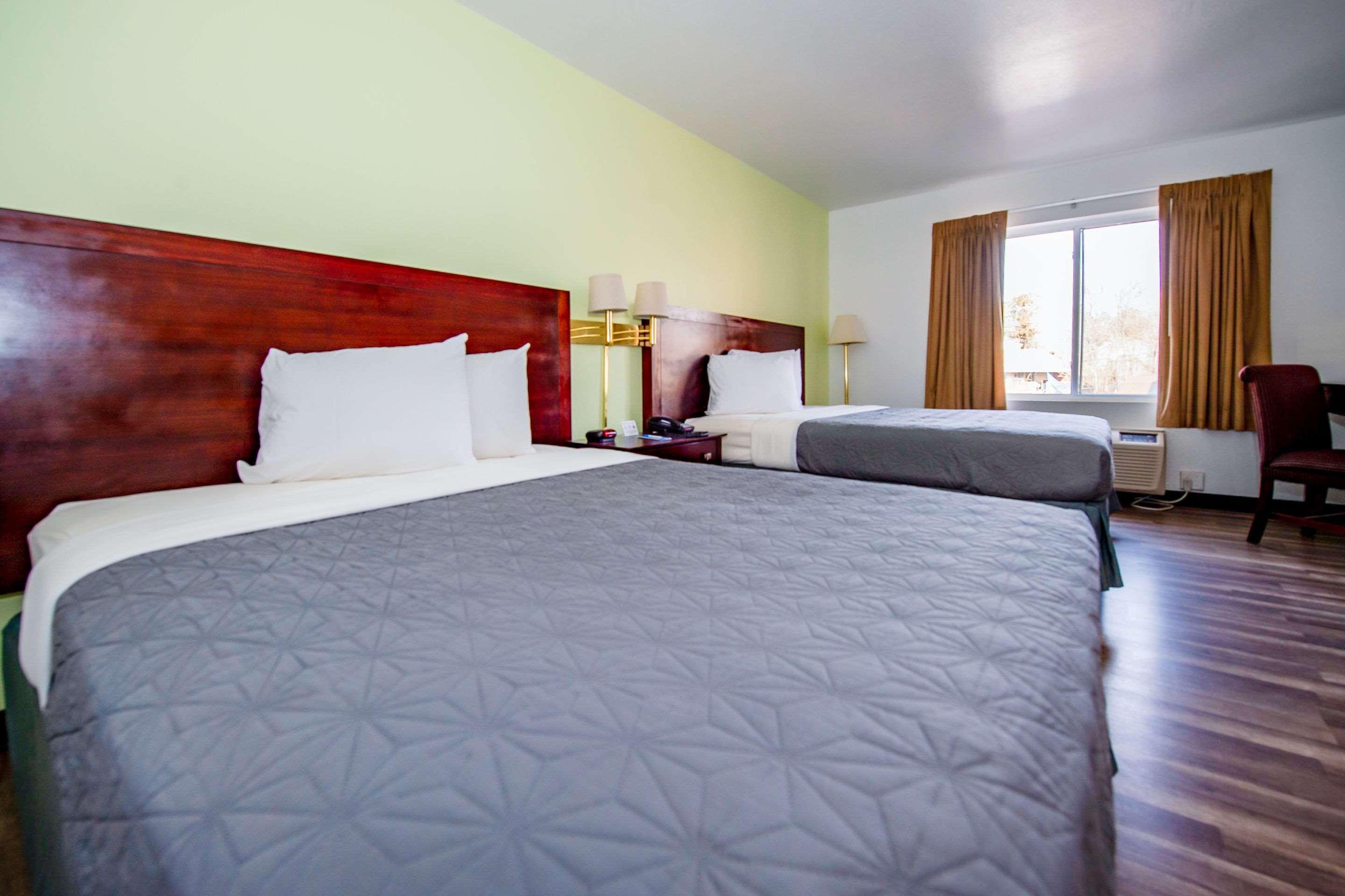 Hotel Rodeway 2*