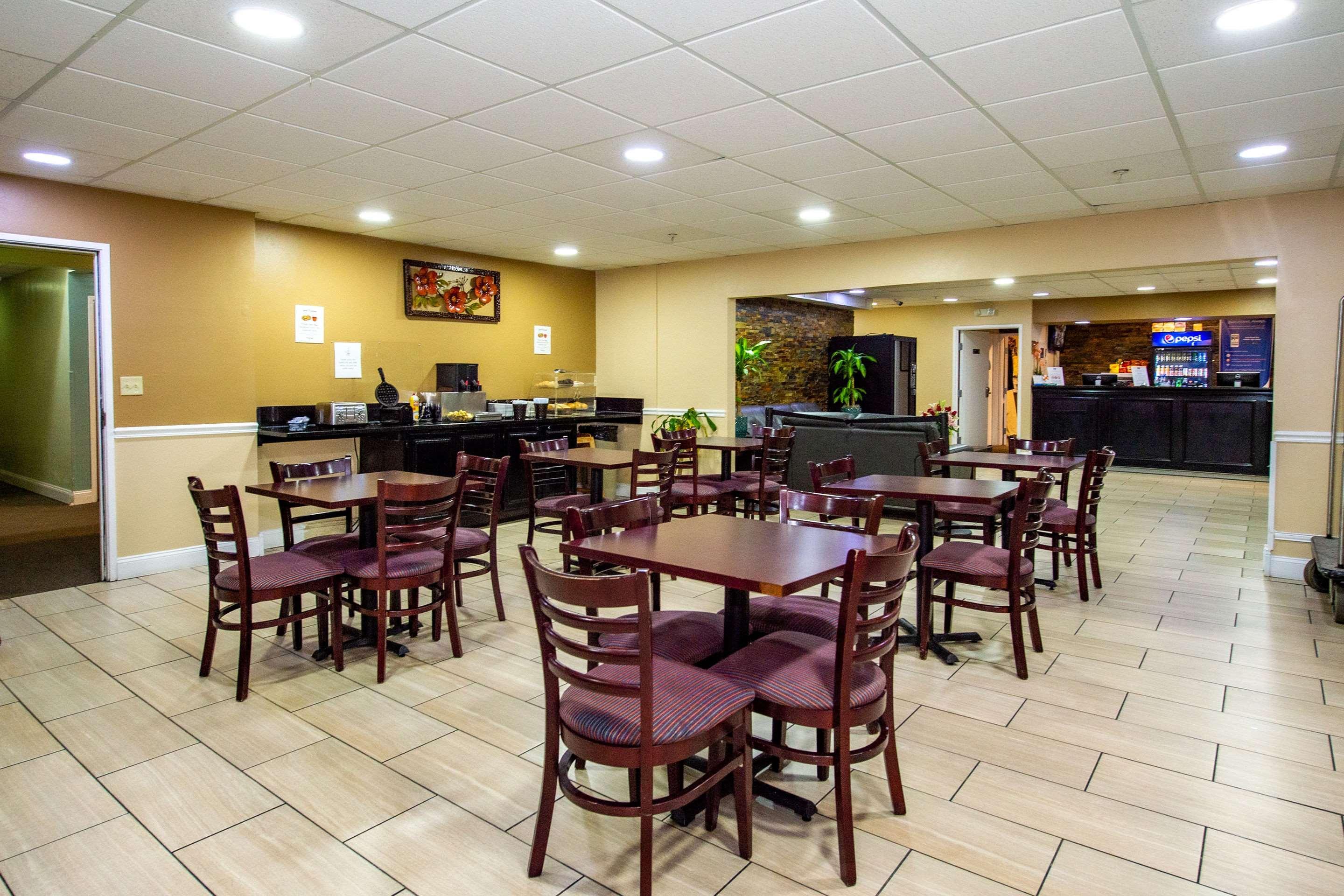 Hotel Rodeway Colorado Springs
