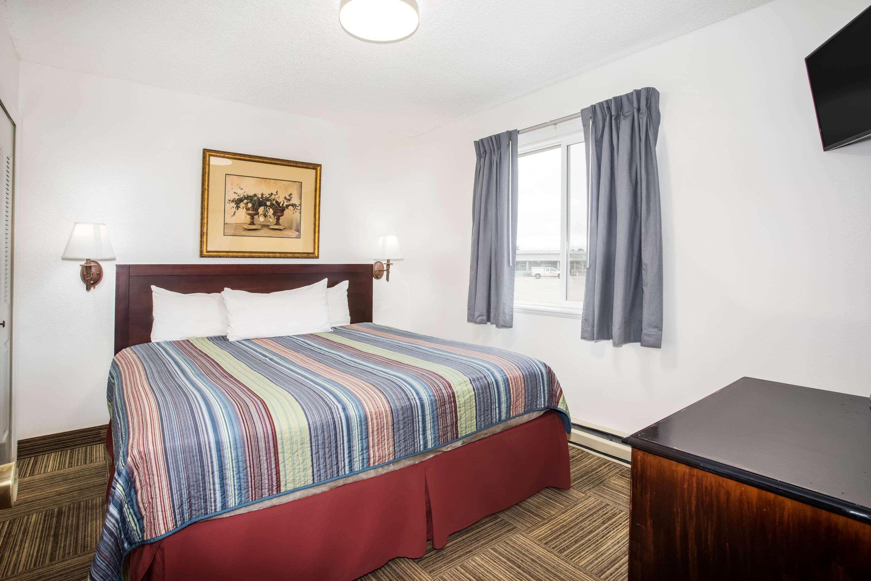 Travelodge By Wyndham Airport - Peterson Sfb Hotel Colorado Springs