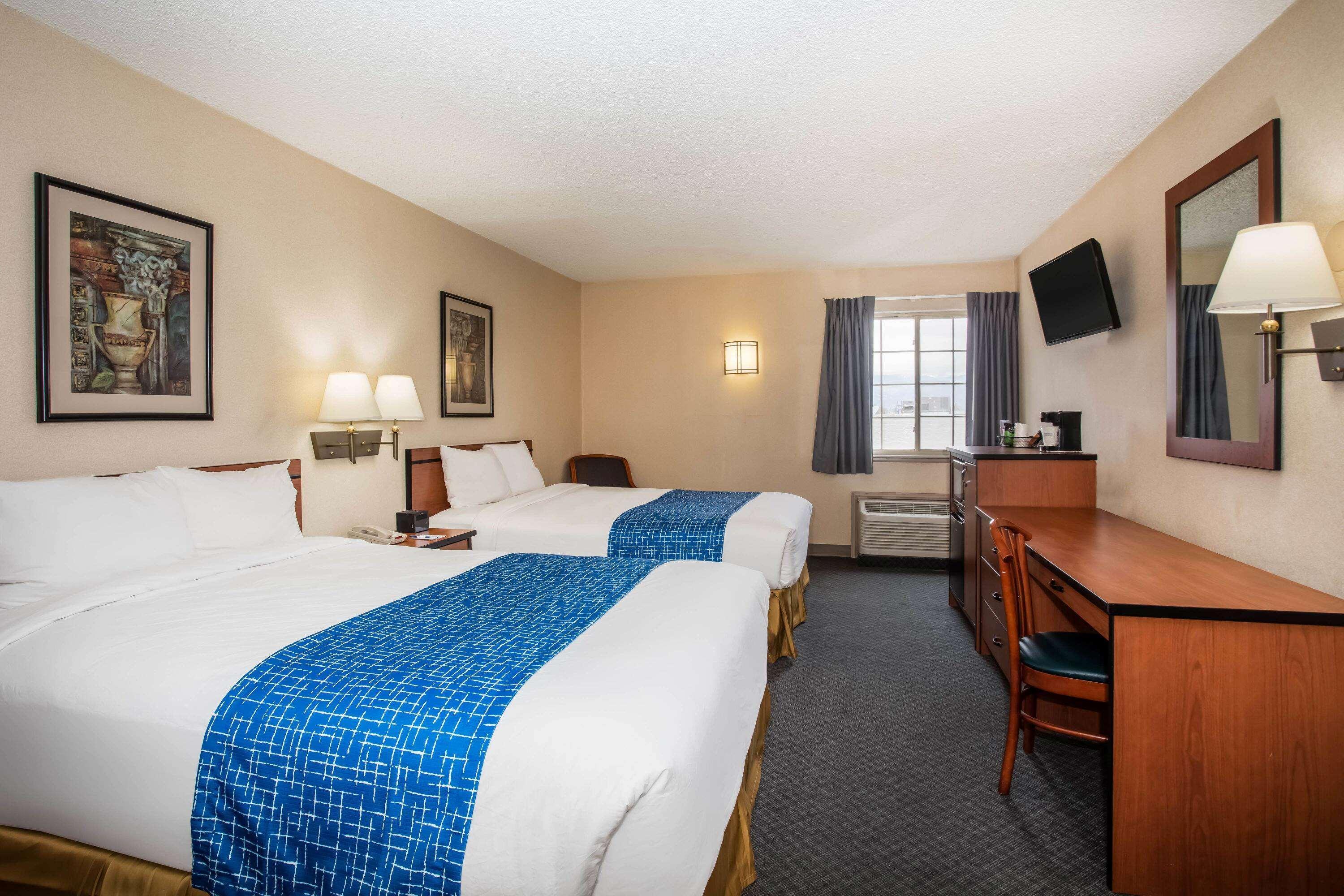 Hotel Travelodge By Wyndham Airport - Peterson Sfb Colorado Springs