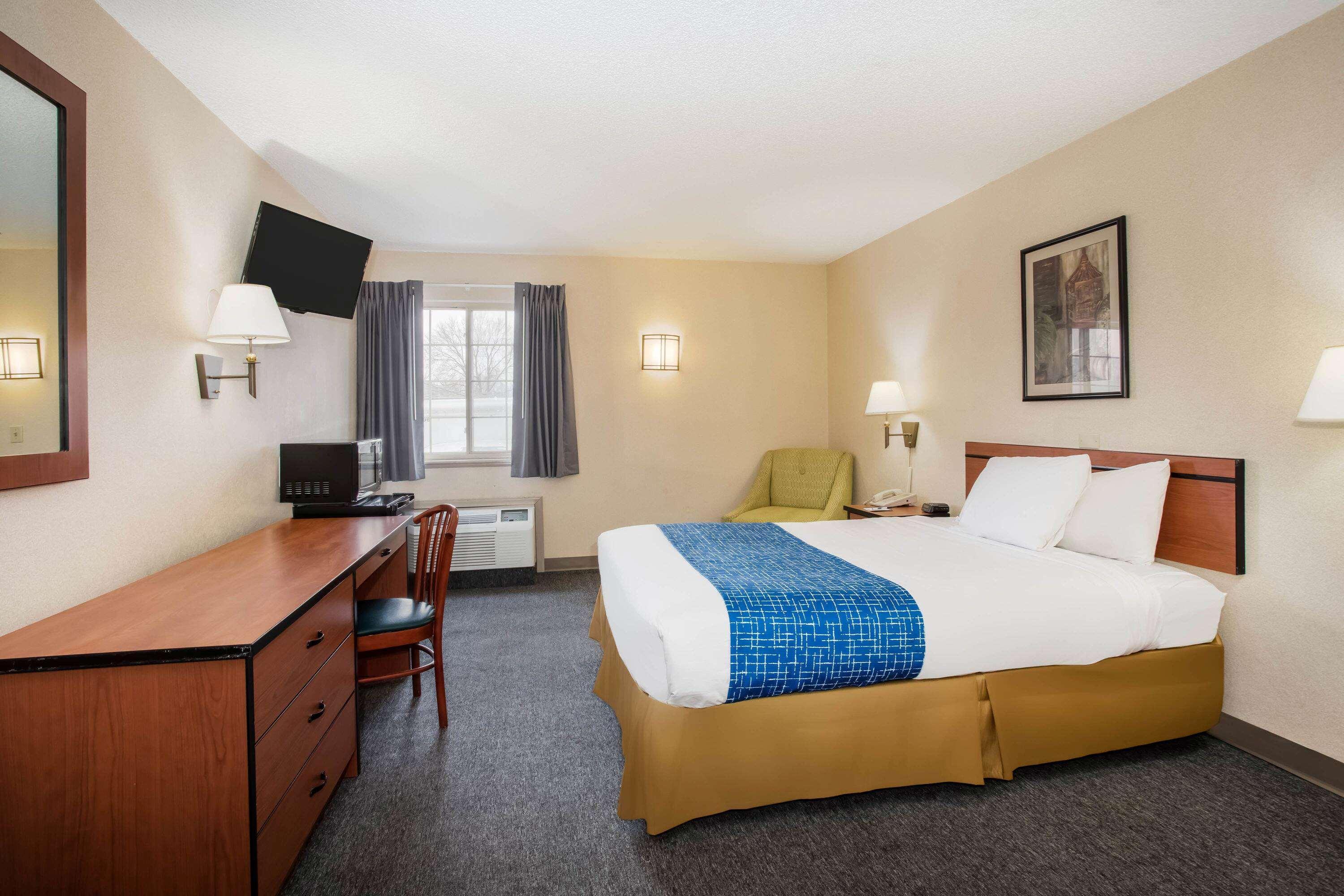 Travelodge By Wyndham Airport - Peterson Sfb Hotel Colorado Springs