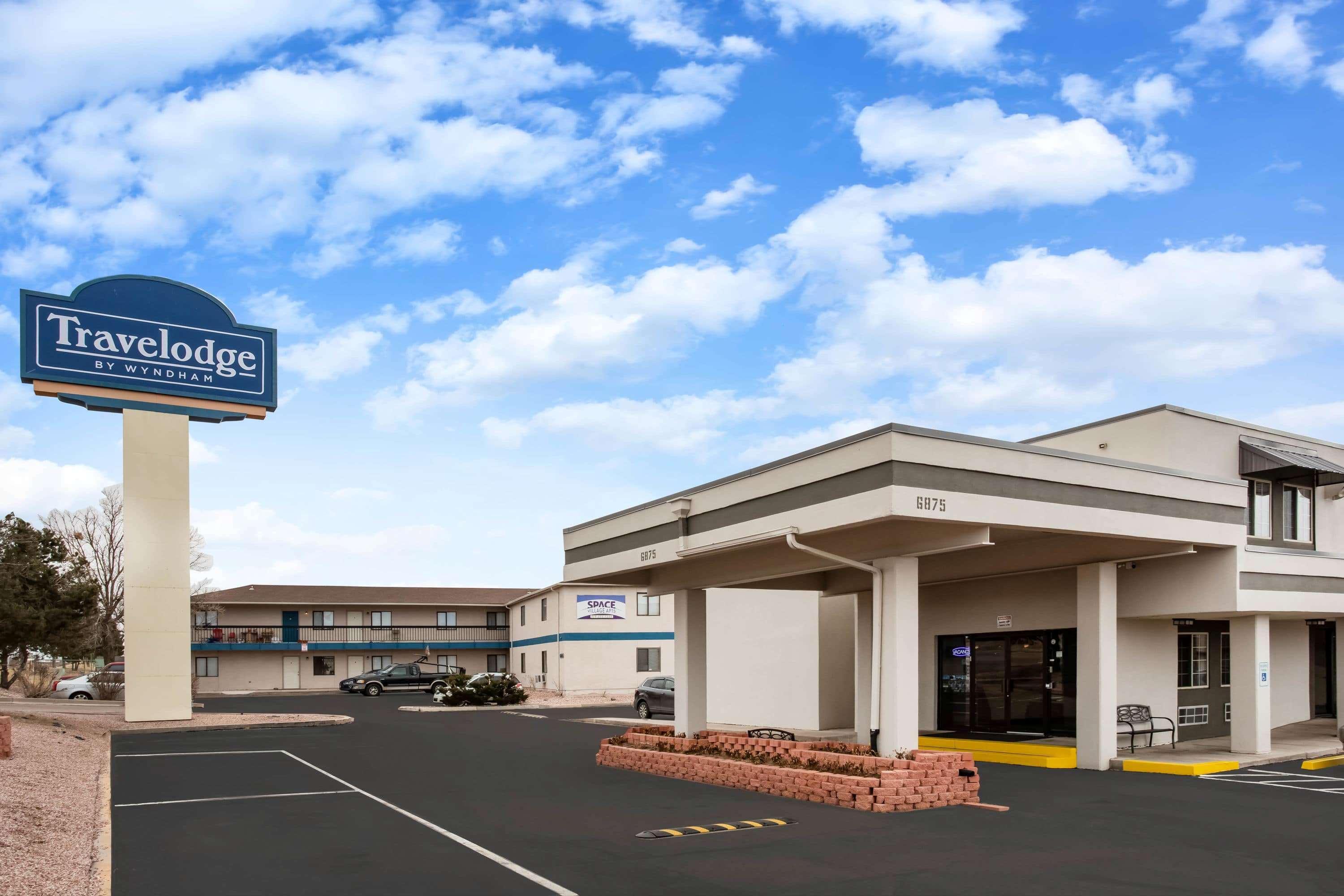 Travelodge By Wyndham Airport - Peterson Sfb 2* Colorado Springs