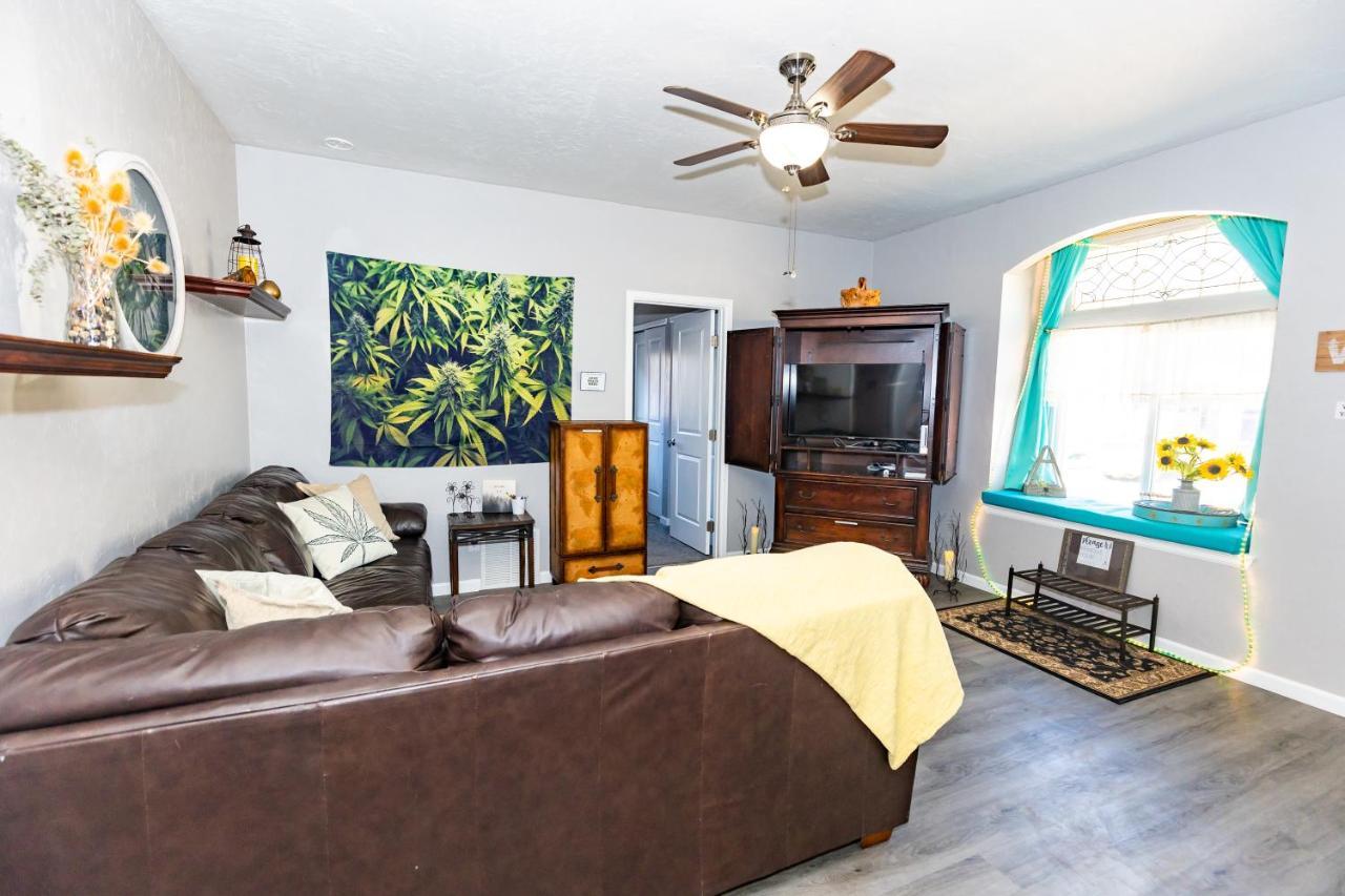 Holiday home The Ganja Getaway Colorado Springs