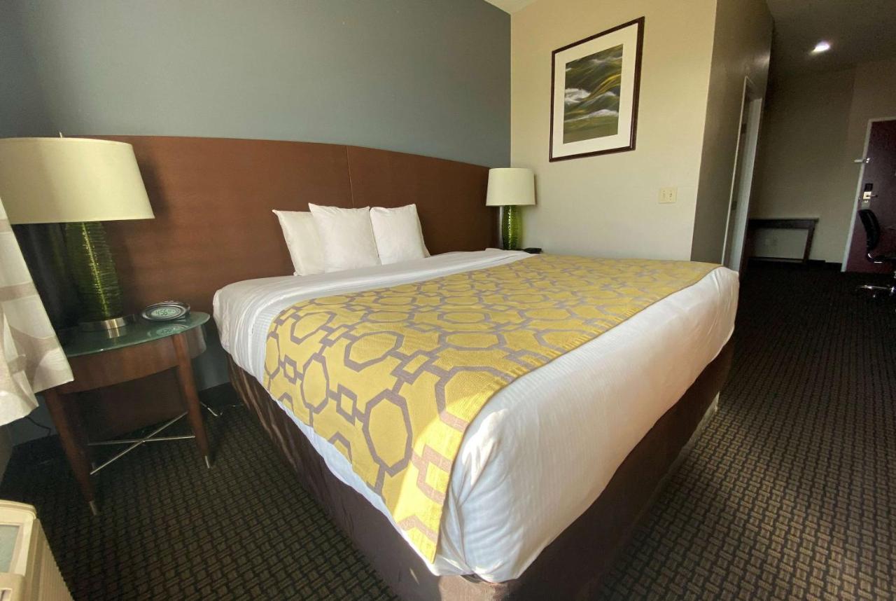 Hotel Baymont By Wyndham